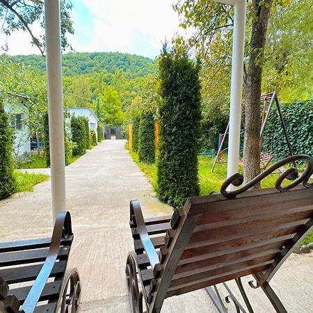 Green Garden B&B 딜리잔 외부 사진